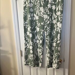 Isaac Mizrahi  Floral Women's Cropped Pants size XL